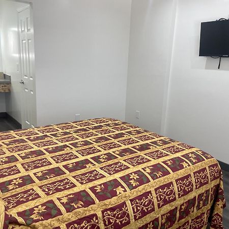 كوستا ميسا، أورانج، كاليفورنيا Newport Bay Inn المظهر الخارجي الصورة